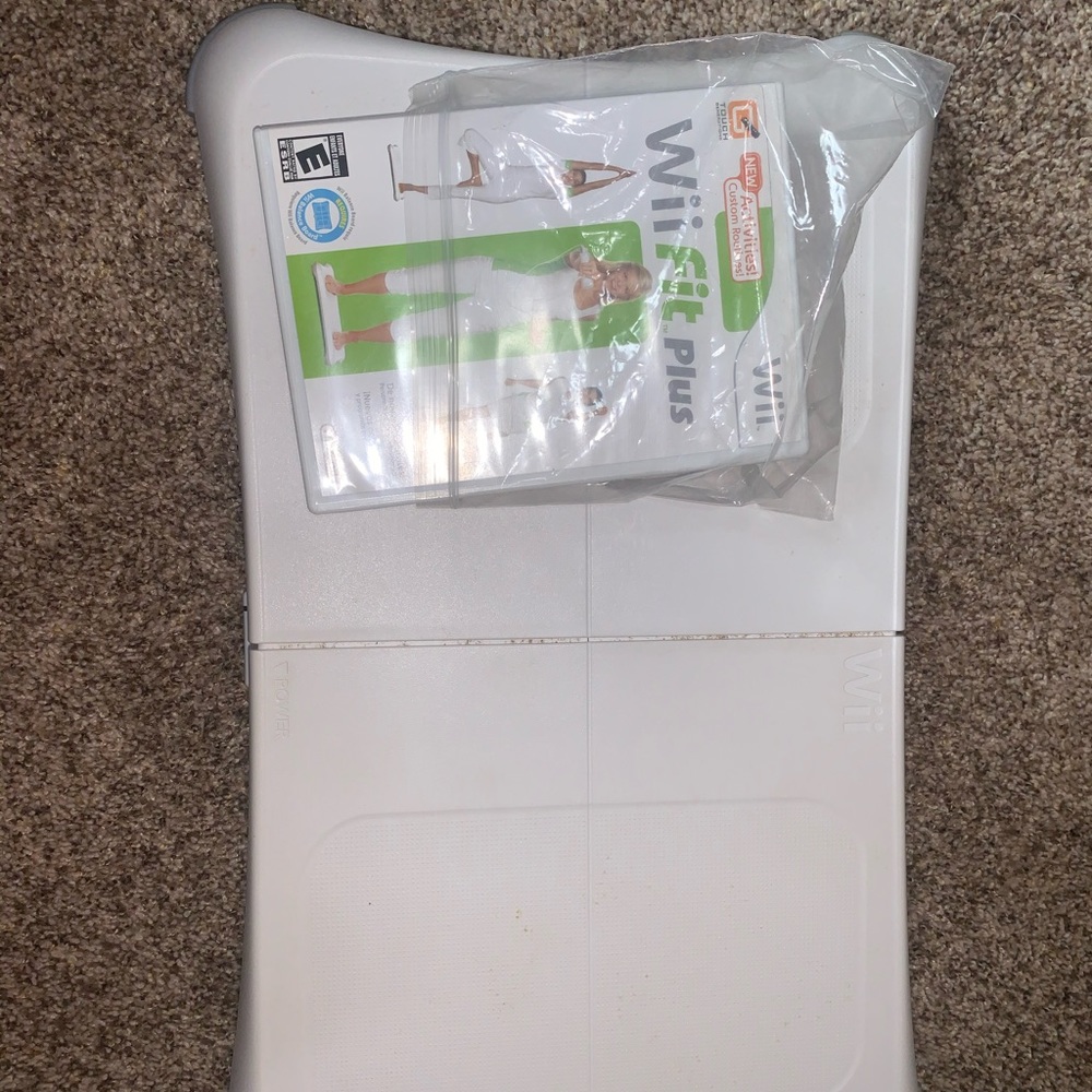 Wii Fit Console And Game